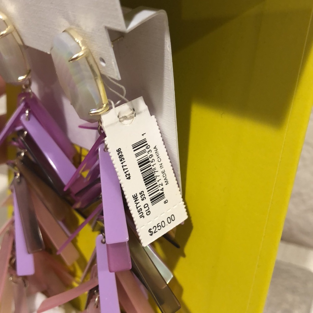 NWT- Rare Kendra Scott Justyne Earrings DISCONTINUED - Picture 8 of 8
